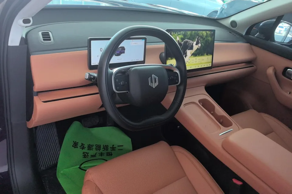 Leapmotor C16 Extended Range 200 Premium Edition 2025 — миниатюра 5