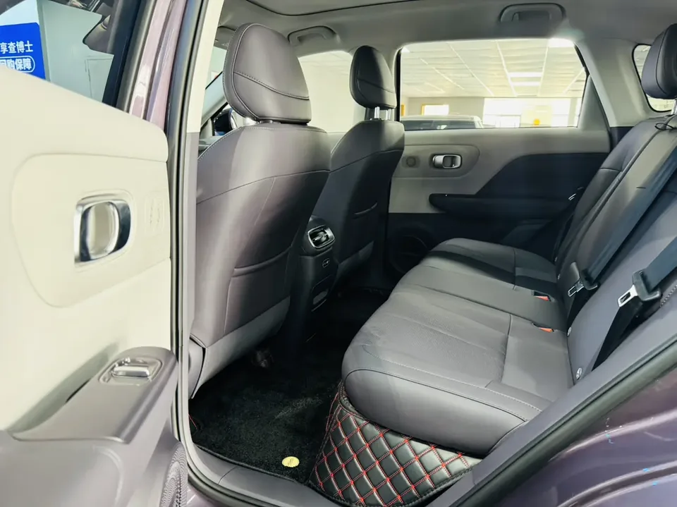 Leapmotor B10 510 Enjoy Edition 2025 — миниатюра 3