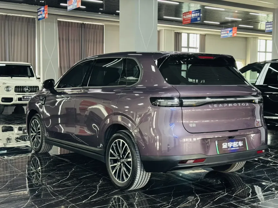 Leapmotor B10 510 Enjoy Edition 2025 — миниатюра 4