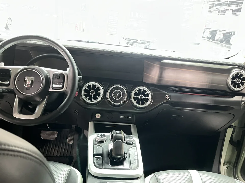 Tank 300 City Edition 2.0T My View 2022 — миниатюра 3