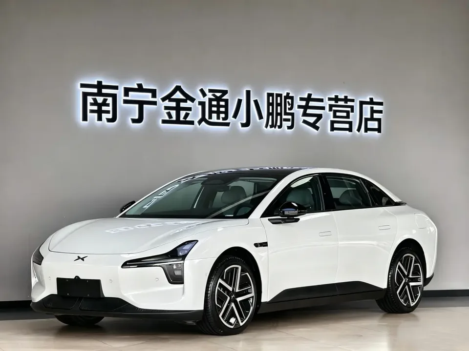 XPeng Xiaopeng MONA M03 2025