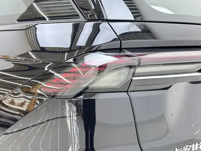 Lincoln Navigator navigator 2025 2.0T 4WD Hybrid 2025 — thumbnail 4