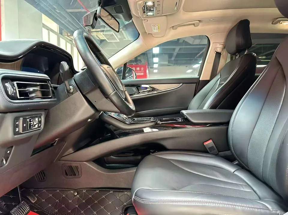 Lincoln Navigator 2.0T 4WD Premium Edition 2022 — миниатюра 5