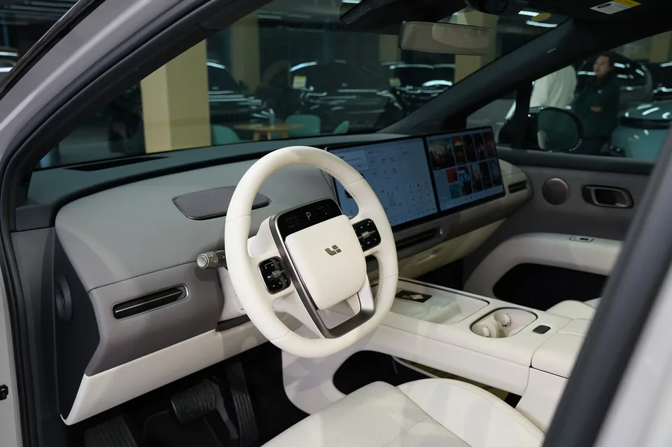 Li Ideal i6 Ideal i6 2025 two-wheel drive standard version 2025 — миниатюра 2