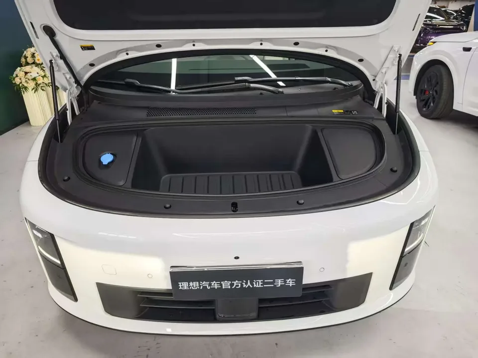 Li Ideal i6 Ideal i6 2025 two-wheel drive standard version 2025 — thumbnail 2
