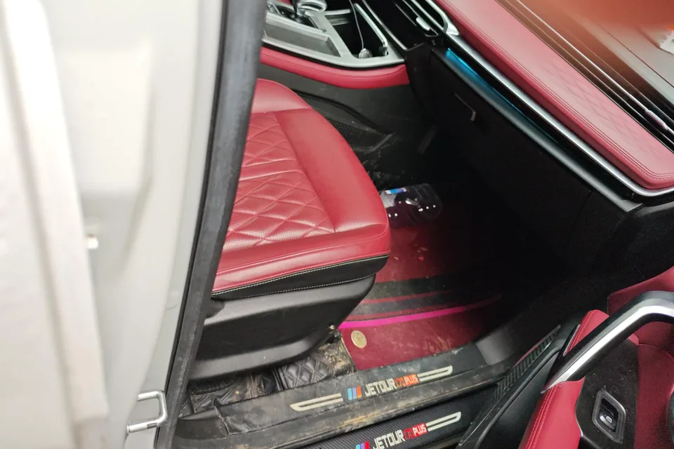 Jetour Jietu X70 PLUS JETOUR X70 PLUS 2023 1.5T DCT Brave PLUS 5-seater 2023 — миниатюра 2