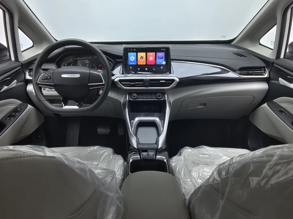 Datong Maxus G50 Maxus G50 2024 1.5T Automatic Front-wheel Drive 7-seater Original Customized Edition 2025 — миниатюра 3
