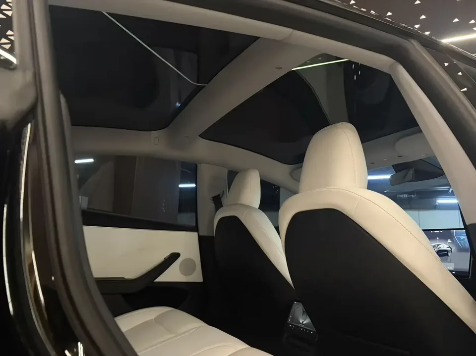 Tesla Model 3 Model 3 2023 Long Range All-Wheel Drive 2023 — thumbnail 4