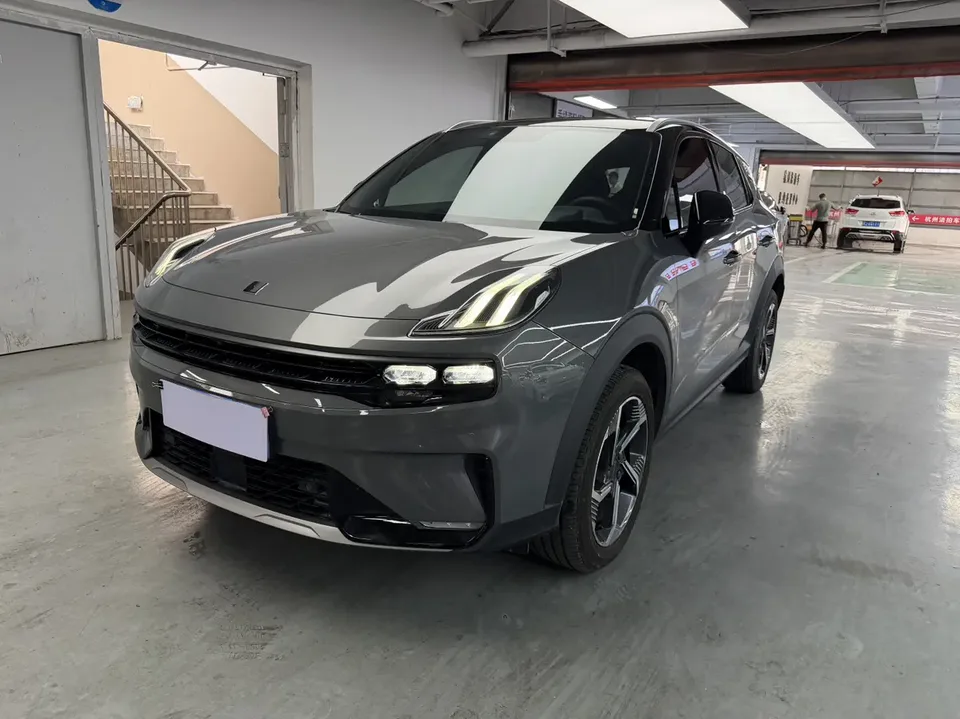 Lynk & Co 06 2022