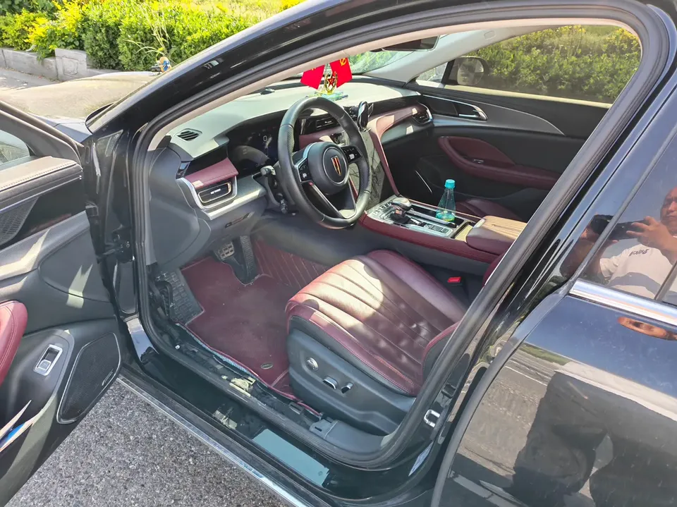 Hongqi H5 H5 2023 Hongqi H5 2023 2.0T Automatic Intelligent Connection Flagship Chang Edition 2023 — thumbnail 4
