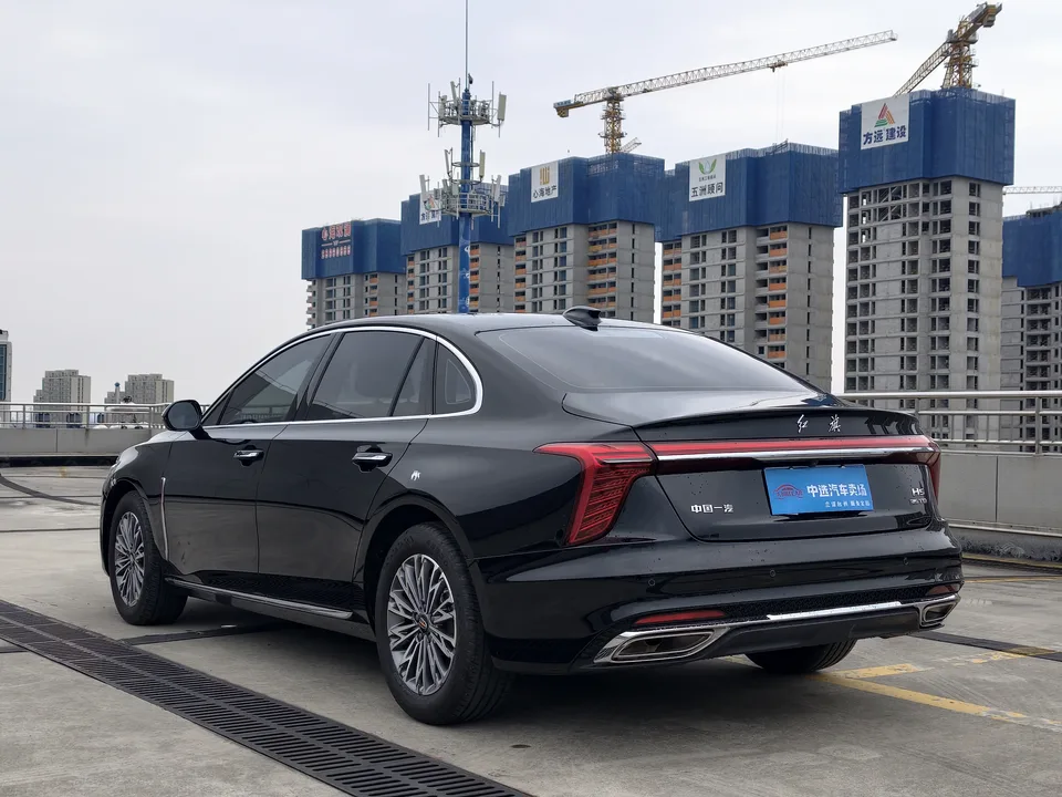 Hongqi H5 Hongqi H5 2024 1.5T DCT Zhilian Qiyun Edition 2024 — миниатюра 2