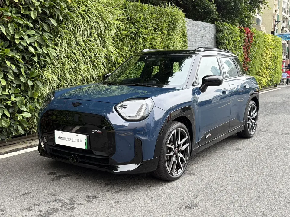 MINI Electric ACEMAN 2024