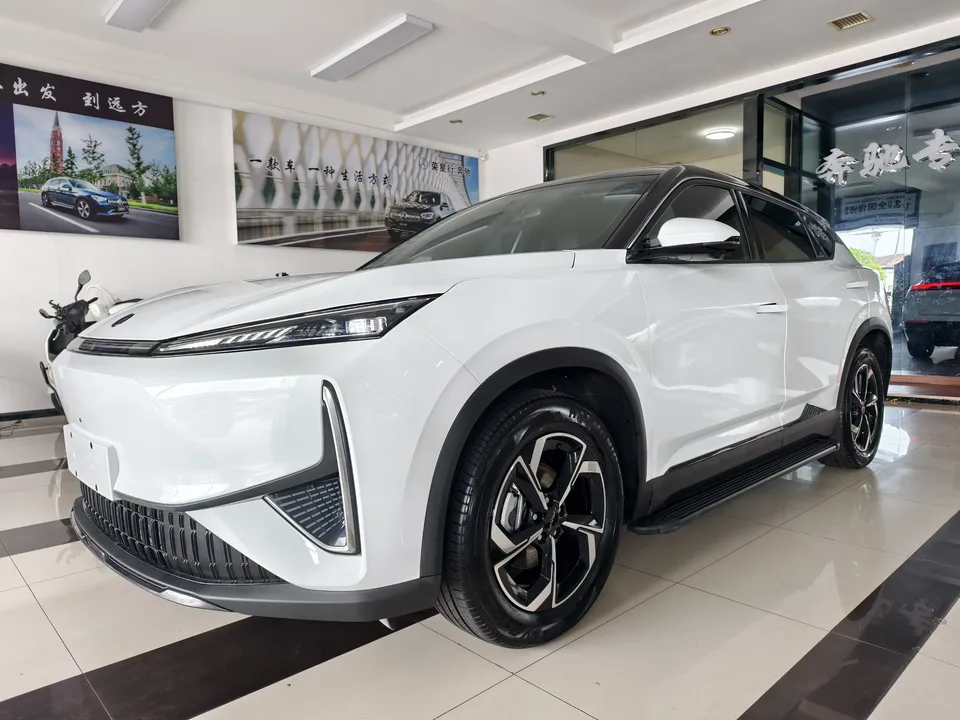 Dongfeng Fengshen L7 EV 2025