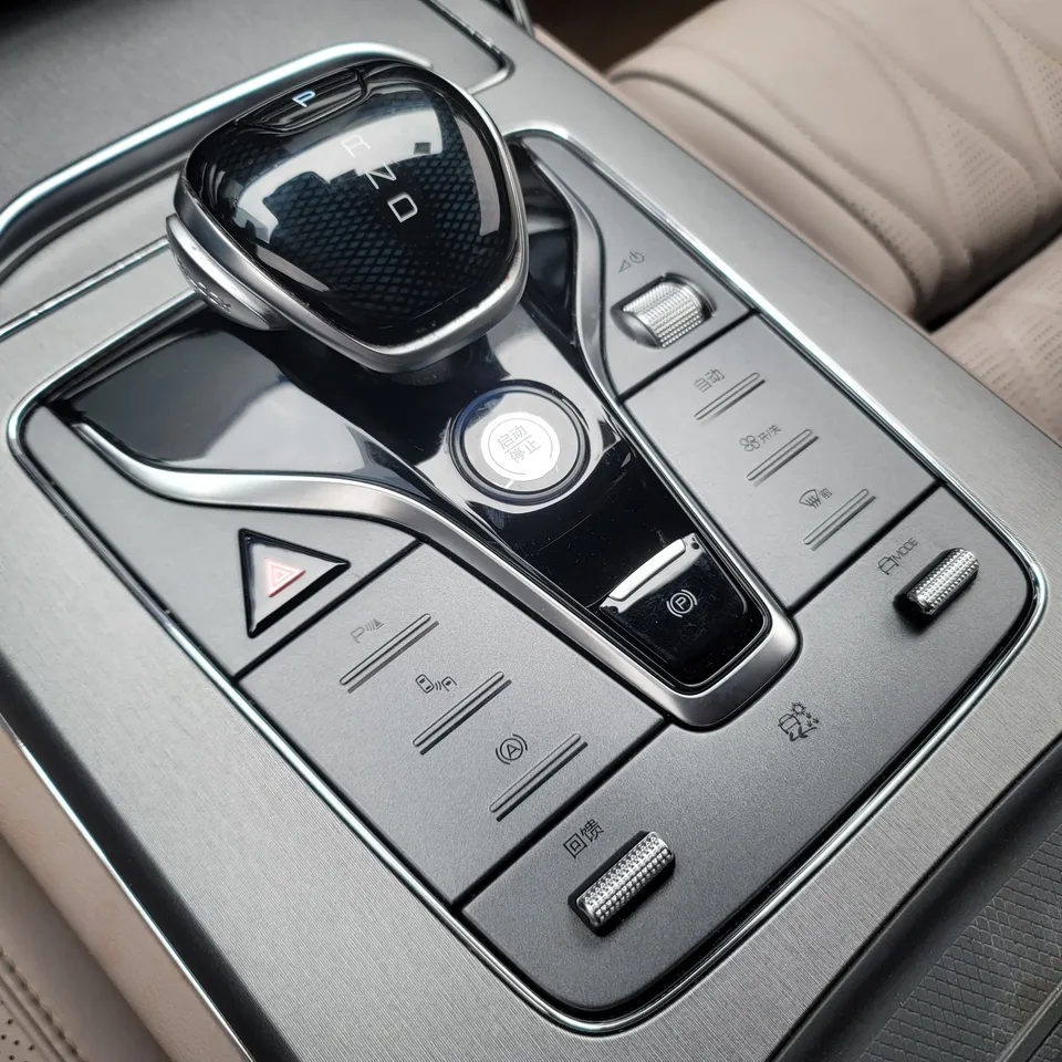 BYD Tang EV Honor Edition 600KM Premium Edition 2024 — миниатюра 3