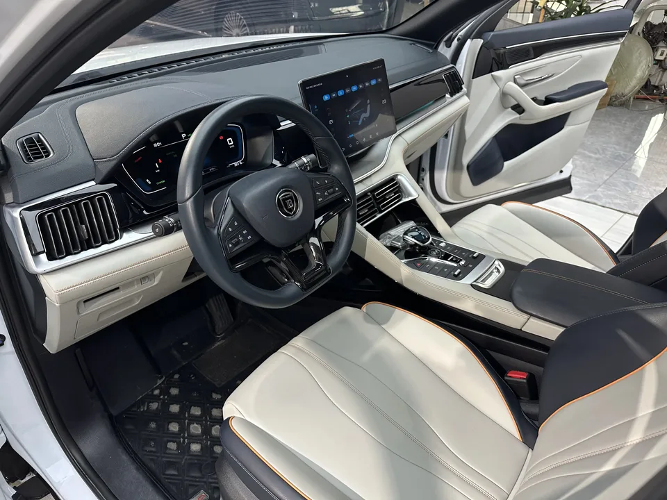 BYD Song PLUS DM Song PLUS DM 2021 DM-i 110KM 2WD flagship model 2023 — thumbnail 3