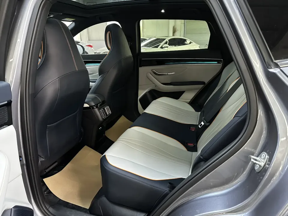 BYD Song PLUS DM DM-i Champion Edition 110KM Flagship Model 2023 — миниатюра 4