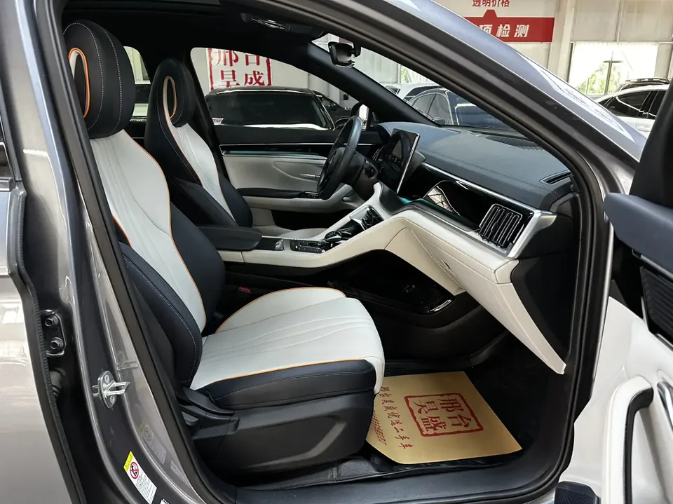 BYD Song PLUS DM DM-i Champion Edition 110KM Flagship Model 2023 — миниатюра 5