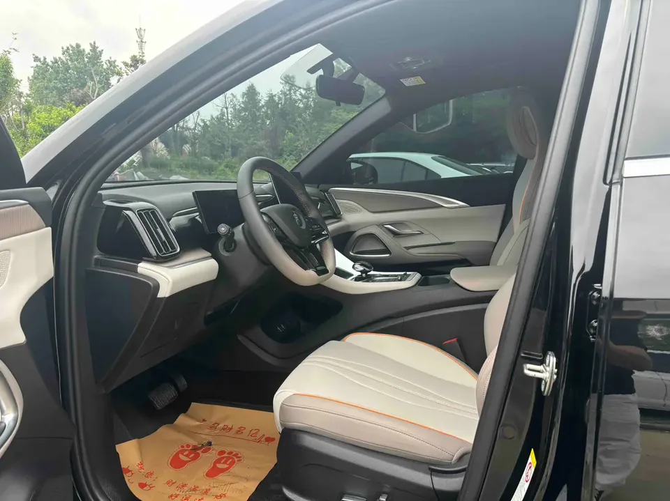BYD Song Pro DM DM-i Honor Edition 71km Leading Edition 2025 — миниатюра 4