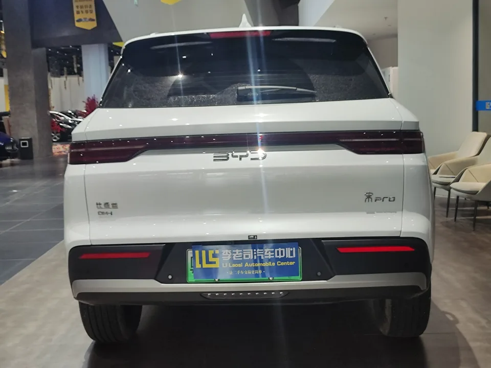 BYD Song Pro DM DM-i 71km Leading Edition 2025 — миниатюра 4