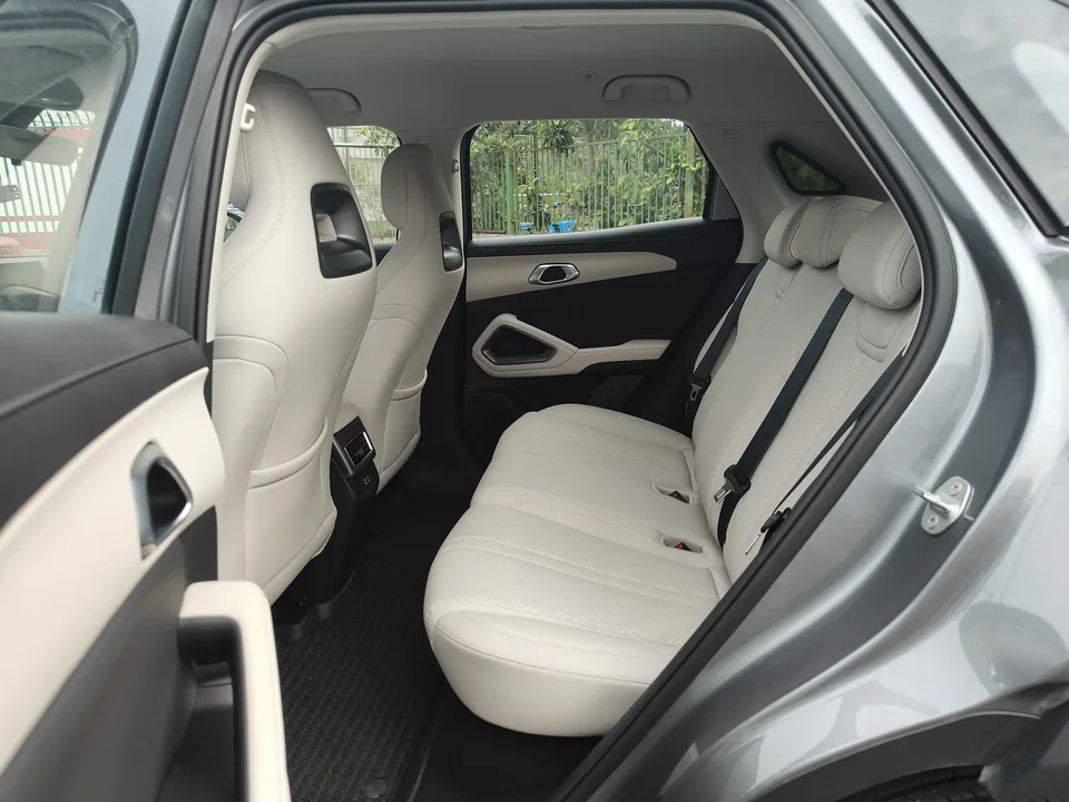BYD Yuan Up Intelligent Driving Edition 401KM Leading Model 2025 — миниатюра 3