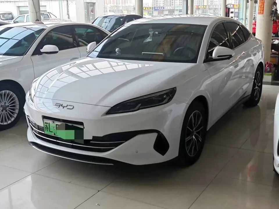 BYD Seal 06DM 2025