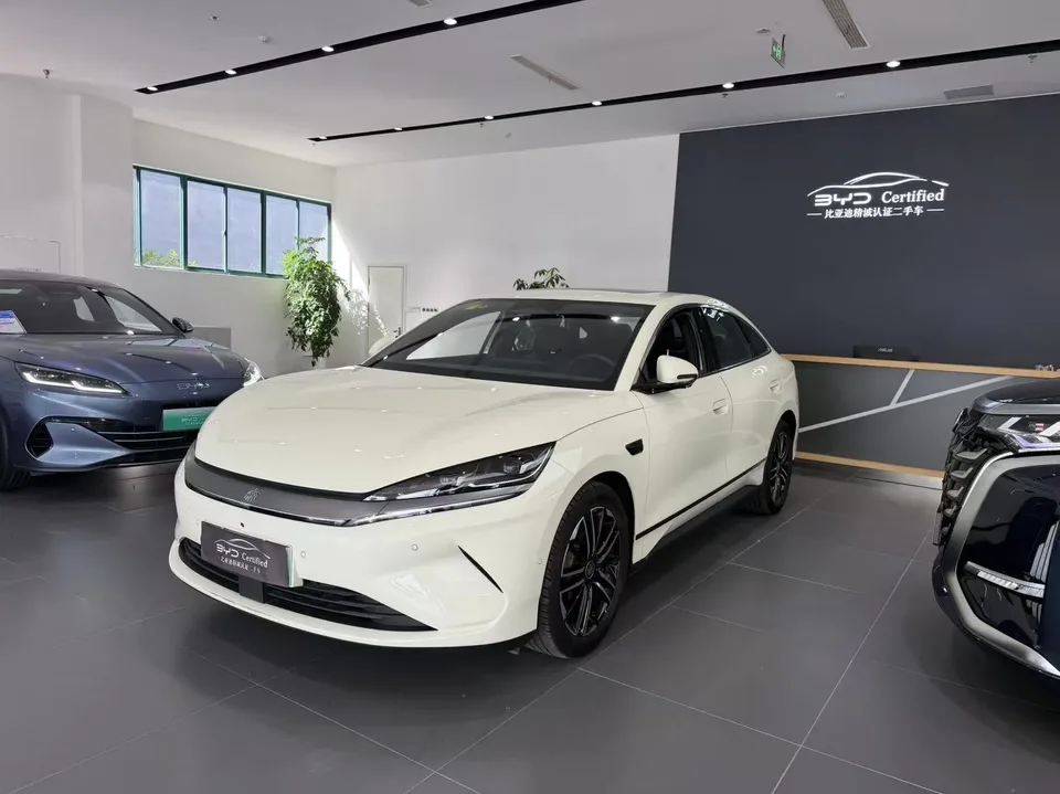BYD Qin L EV 2025