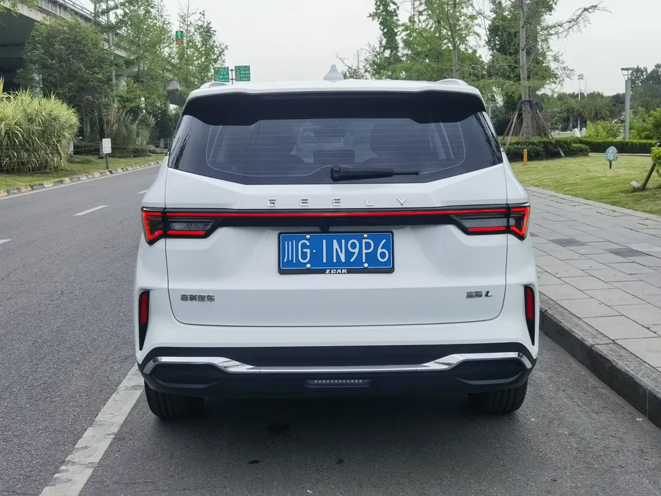 Geely Jiaji Jiaji 2025 Jiaji L 1.5TD DCT Pengcheng Edition 2025 — миниатюра 2