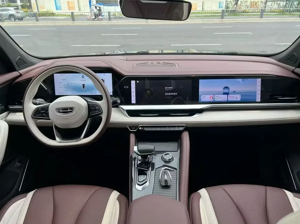Geely Monjaro Xingyue L 2024 2.0TD High Power Automatic 2WD Yunqi Edition 2024 — thumbnail 5