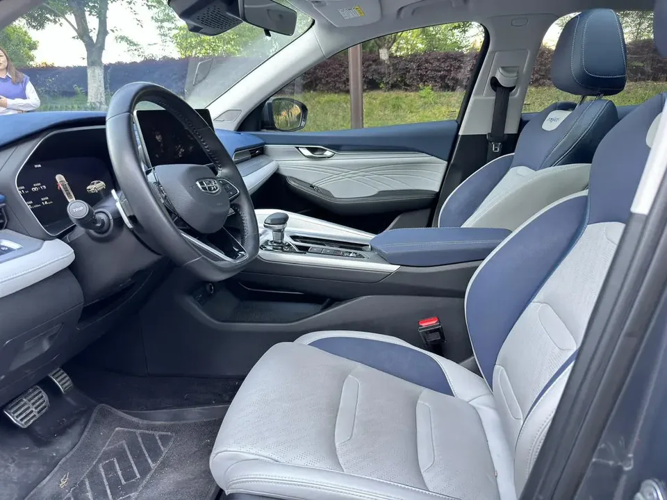 Geely Preface Xing Rui 2023 Xingrui 2023 2.0T Premium Edition 2022 — thumbnail 3