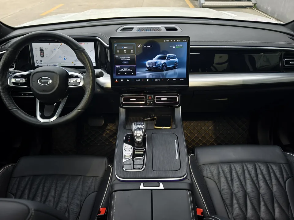 GAC Trumpchi GS8 Pilot Series 2.0TGDI 2WD Premium Edition 7 Seaters 2022 — миниатюра 4