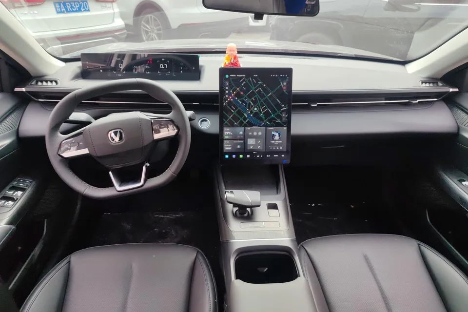 Changan Escape Escape 2025 1.5T DCT 500Bar Premium Edition 2025 — thumbnail 3