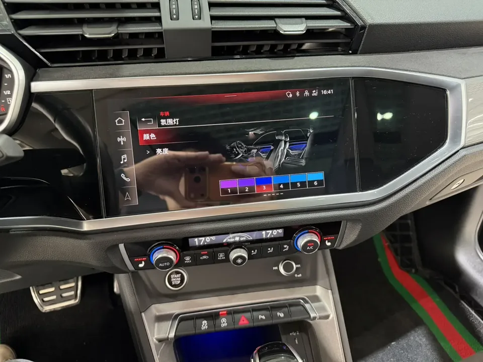 Audi Q3 Audi Q3 2022 35 TFSI Fashionable and Dynamic 2022 — миниатюра 4
