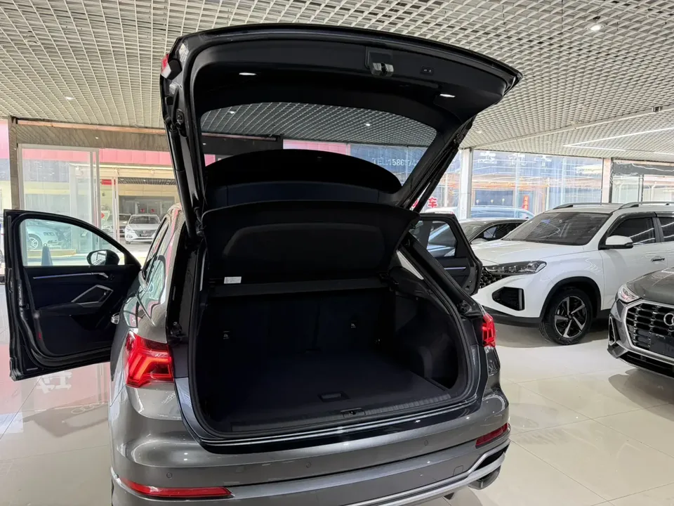Audi Q3 Audi Q3 2022 35 TFSI Fashionable and Dynamic 2022 — миниатюра 5