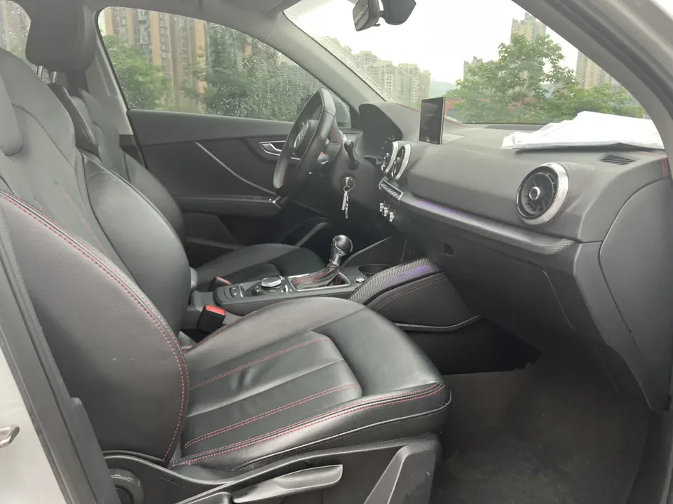 Audi Q2L Audi Q2L 2022 35 TFSI Fashionable and Elegant 2023 — миниатюра 3