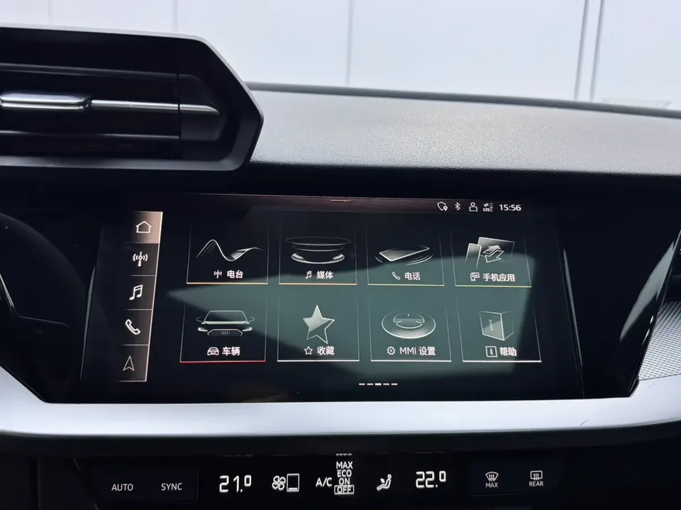 Audi A3 Sportback 35 TFSI stylish and sporty 2023 — миниатюра 3