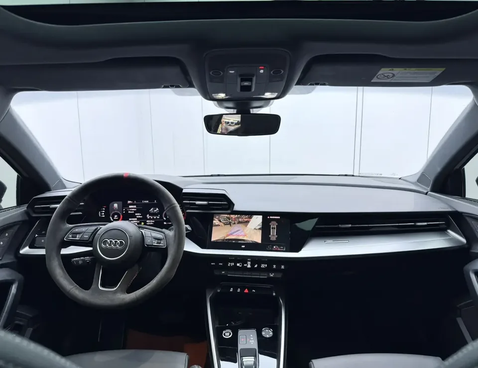 Audi A3 Sportback 35 TFSI stylish and sporty 2023 — миниатюра 5