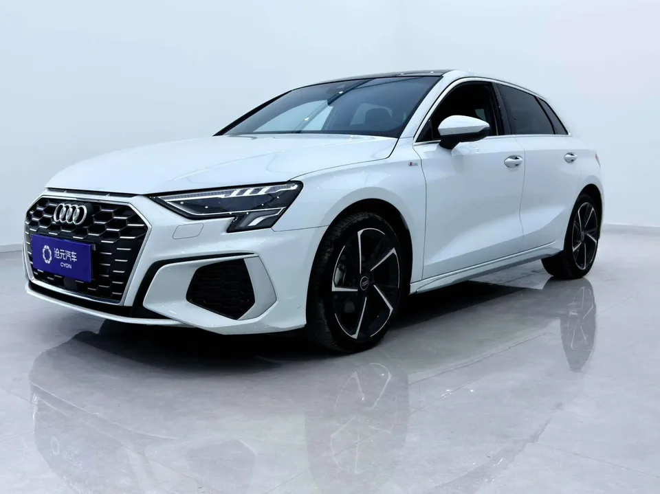 Audi A3 A3 2022 Sportback 35 TFSI stylish and sporty 2023 — photo 1, buy with delivery to Moscow