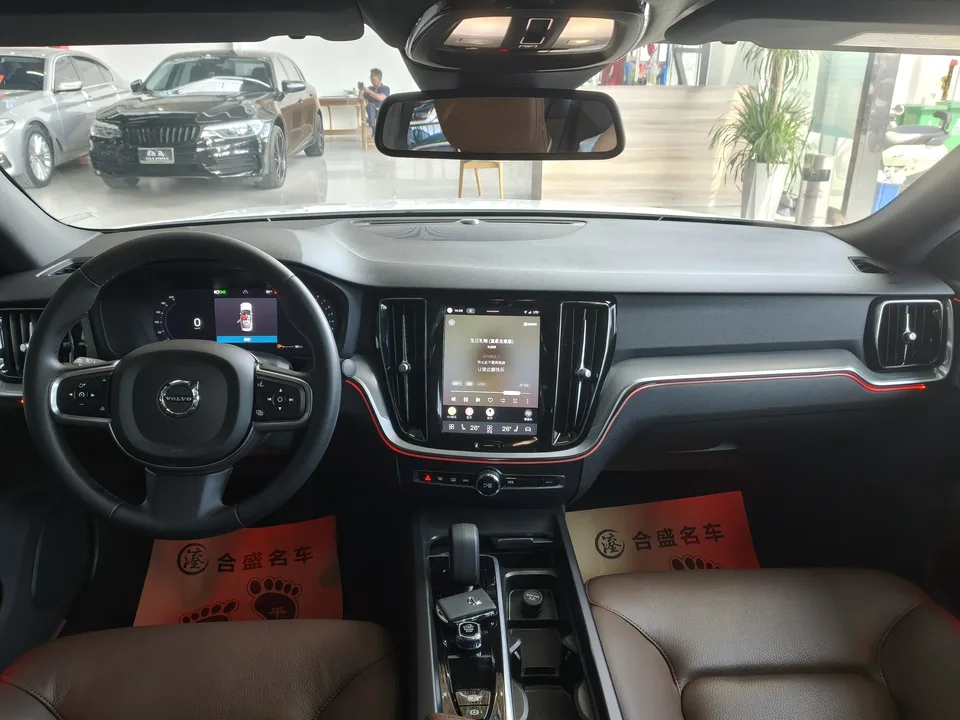 Volvo S60 Volvo S60 2023 B4 Zhiyi Luxury Edition 2022 — миниатюра 4