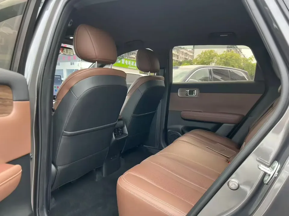 Wuling Starlight S PHEV Wuling Starlight S PHEV 2024 130km Pilot 2025 — thumbnail 3