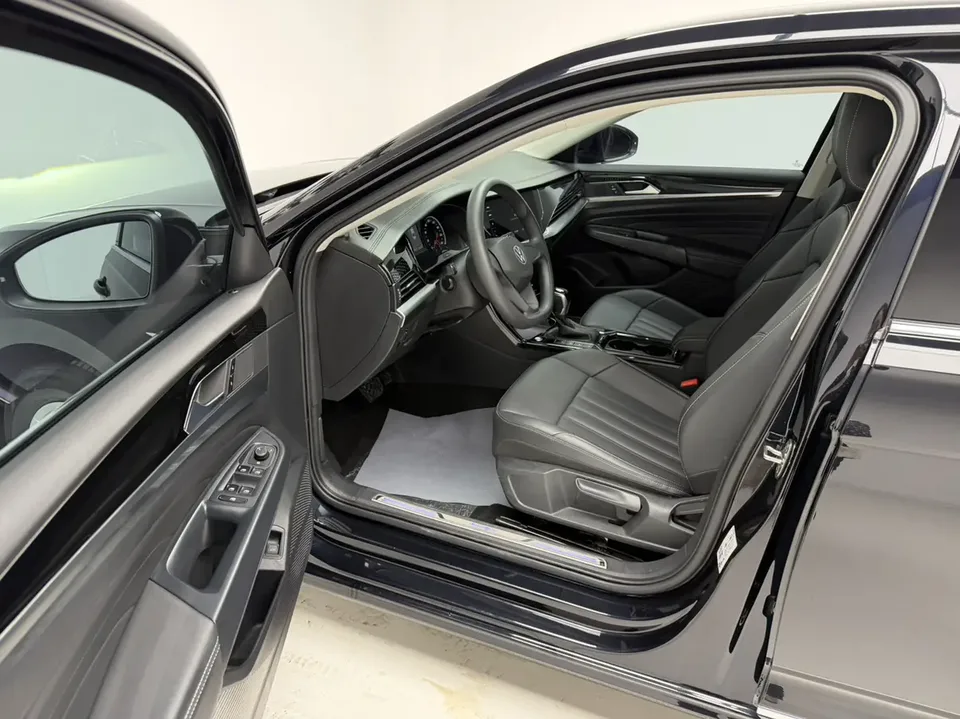 Volkswagen Passat PHEV Passat PHEV 2022 430PHEV Hybrid Business Edition 2022 — миниатюра 3