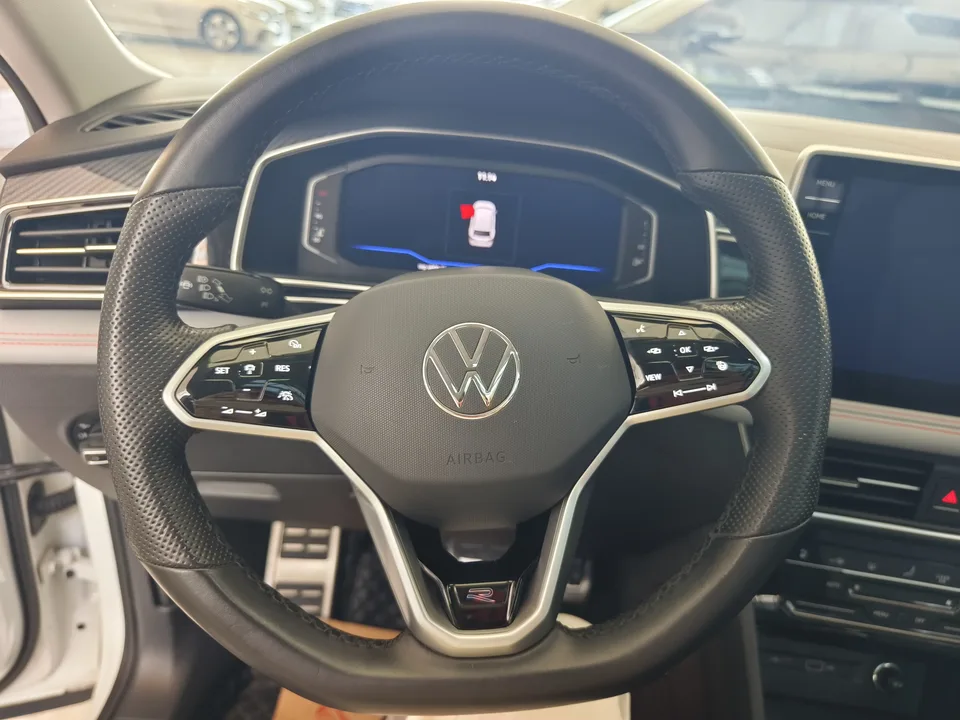 Volkswagen Tiguan L Tiguan L 2022 330TSI Automatic 2WD R-Line Enjoy Edition 2024 — миниатюра 5