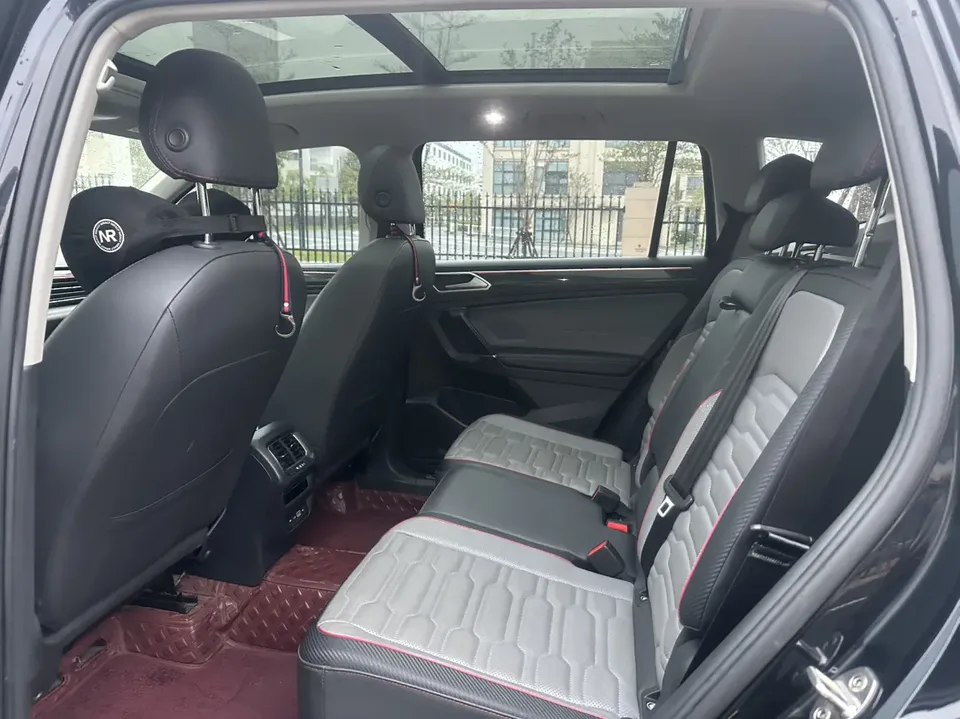 Volkswagen Tiguan L Tiguan L 2022 330TSI Automatic 2WD R-Line Flagship Edition 2022 — миниатюра 5