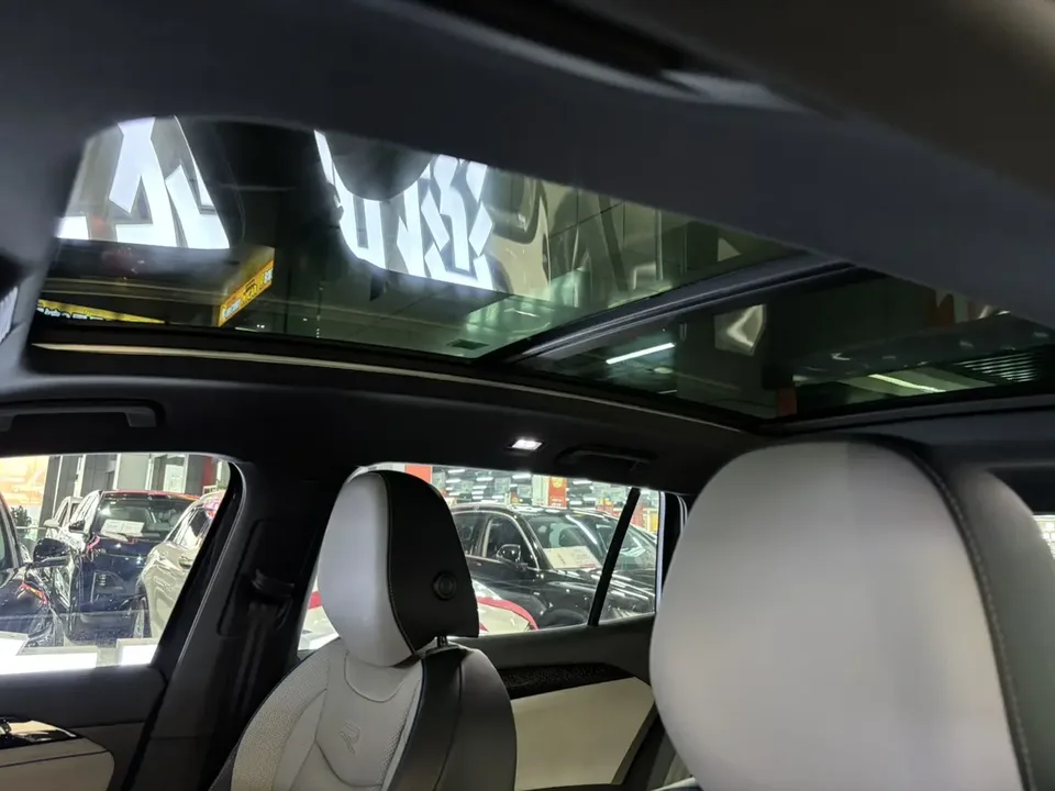 Volkswagen Tayron Tanyue L 380TSI 4WD Luxury Easy Package 2025 — миниатюра 5