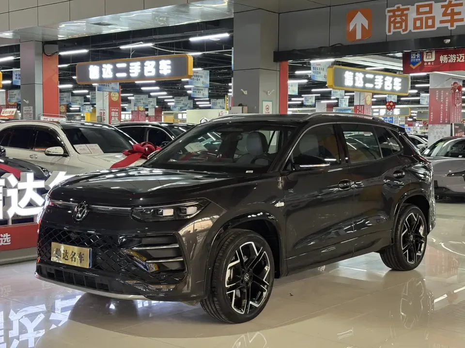 Volkswagen Tayron Tanyue L 380TSI 4WD Luxury Easy Package 2025 — фото 1, купить с доставкой в Москву
