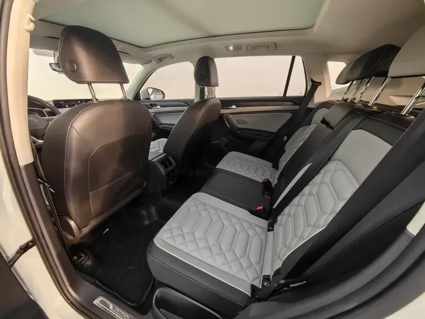 Volkswagen Tayron Tayron 2023 Tanyue 2023 330TSI 2WD Luxury Plus Advanced Edition 2023 — thumbnail 3