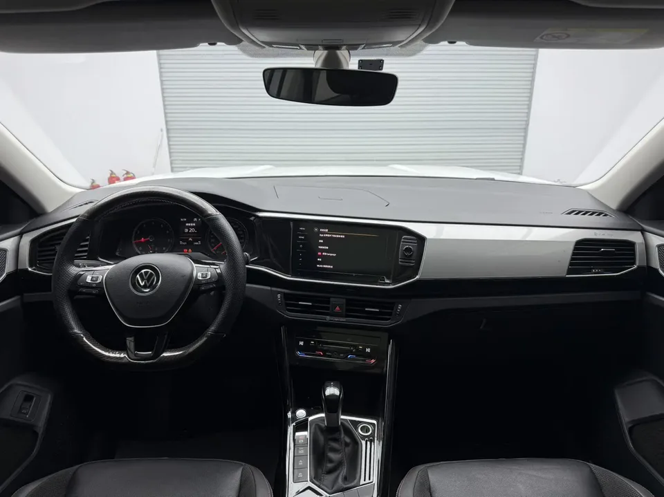 Volkswagen Tayron Tanyue 2022 280TSI 2WD Luxury Smart Edition 2022 — миниатюра 4
