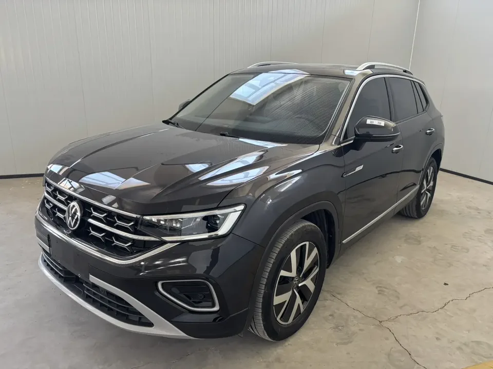 Volkswagen Tayron Tayron 2023 Tanyue 2023 280TSI 2WD Luxury Plus Advanced Edition 2023 — photo 1, buy with delivery to Moscow