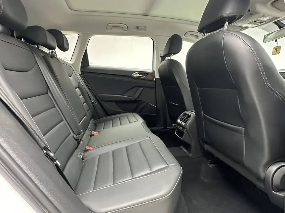 Volkswagen Tharu 2021 Tuyue 280TSI 2WD Comfort Edition 2022 — миниатюра 5