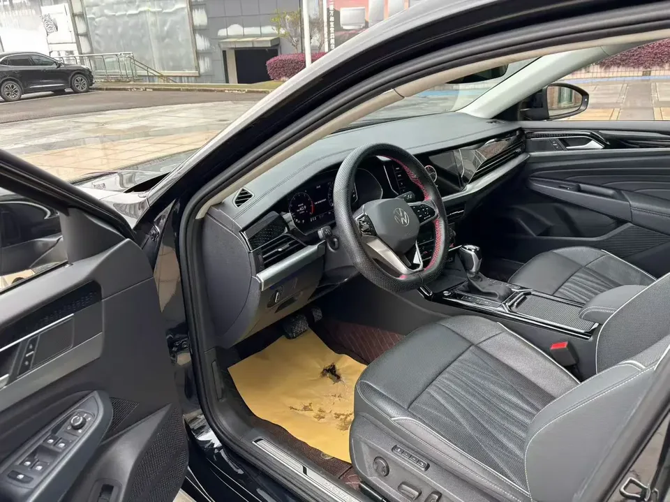 Volkswagen Passat Passat 2023 330TSI Deluxe Edition 2023 — миниатюра 3