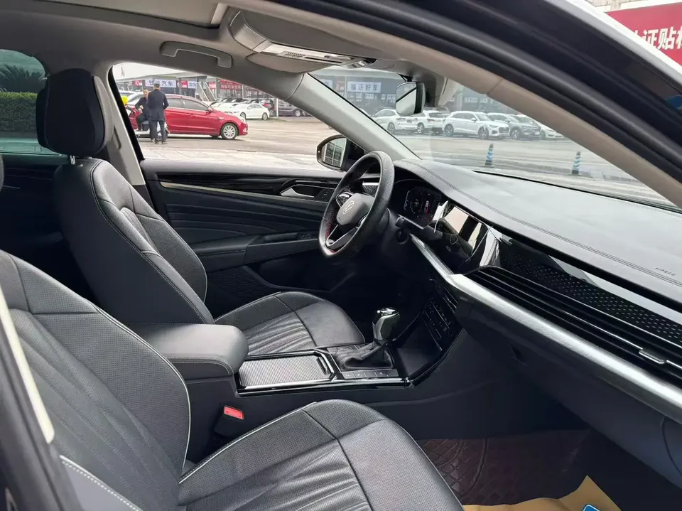 Volkswagen Passat Passat 2023 330TSI Deluxe Edition 2023 — миниатюра 5